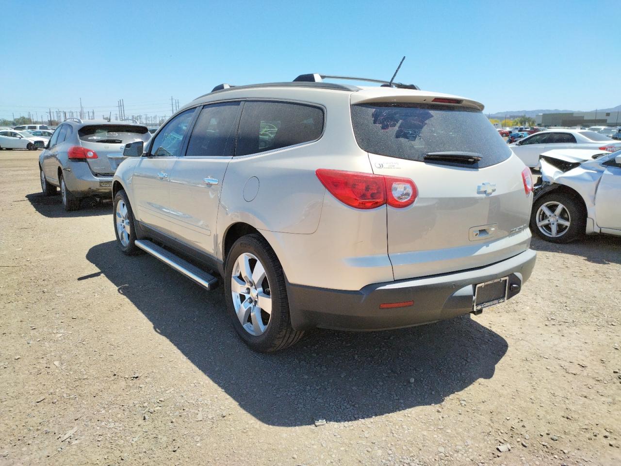 Photo 3 from auction – 2011 CHEVROLET TRAVERSE L with VIN 1GNKRGED9BJ402610