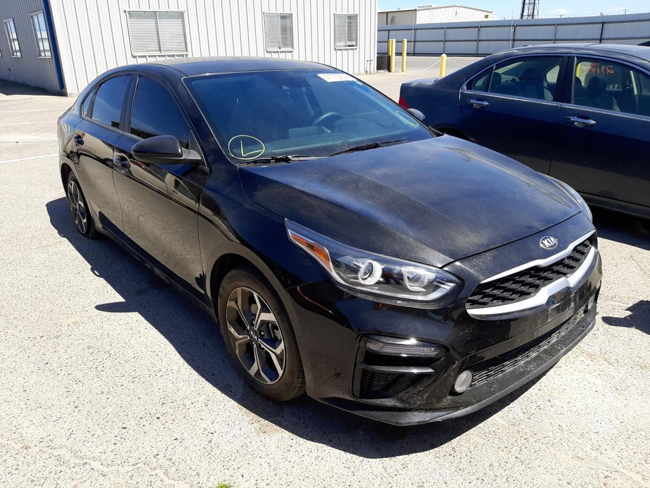 KIA FORTE FE 2020 with VIN 3KPF24AD6LE244258 - Photo from auction