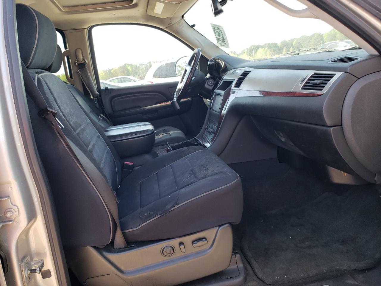 Photo 5 from auction – 2008 CADILLAC ESCALADE E with VIN 3GYFK62868G206435
