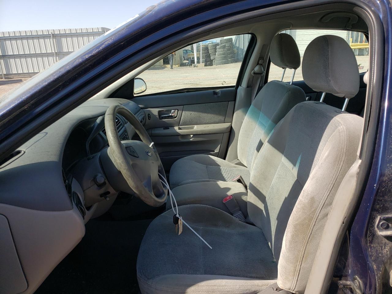 Photo 5 from auction – 2002 FORD TAURUS SE with VIN 1FAFP53U82G110344