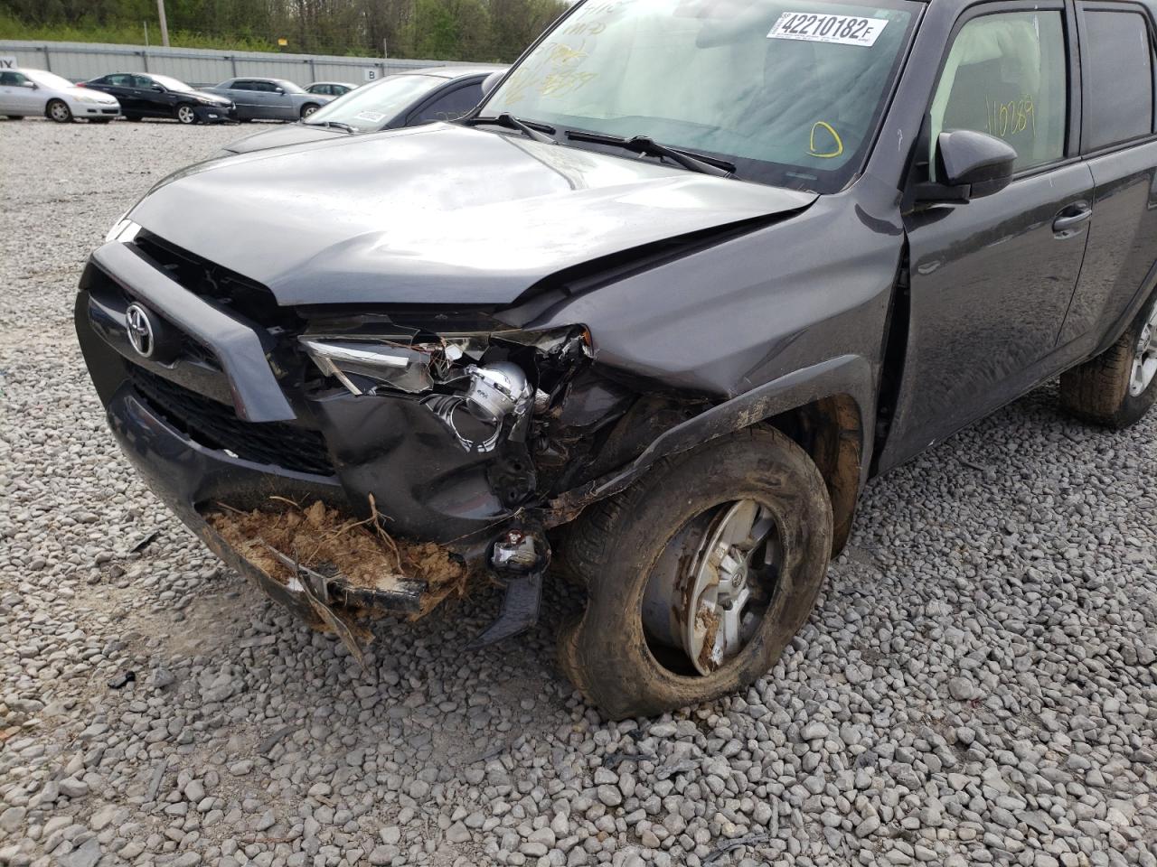 Photo 9 from auction – 2015 TOYOTA 4RUNNER SR with VIN JTEZU5JR5F5103444