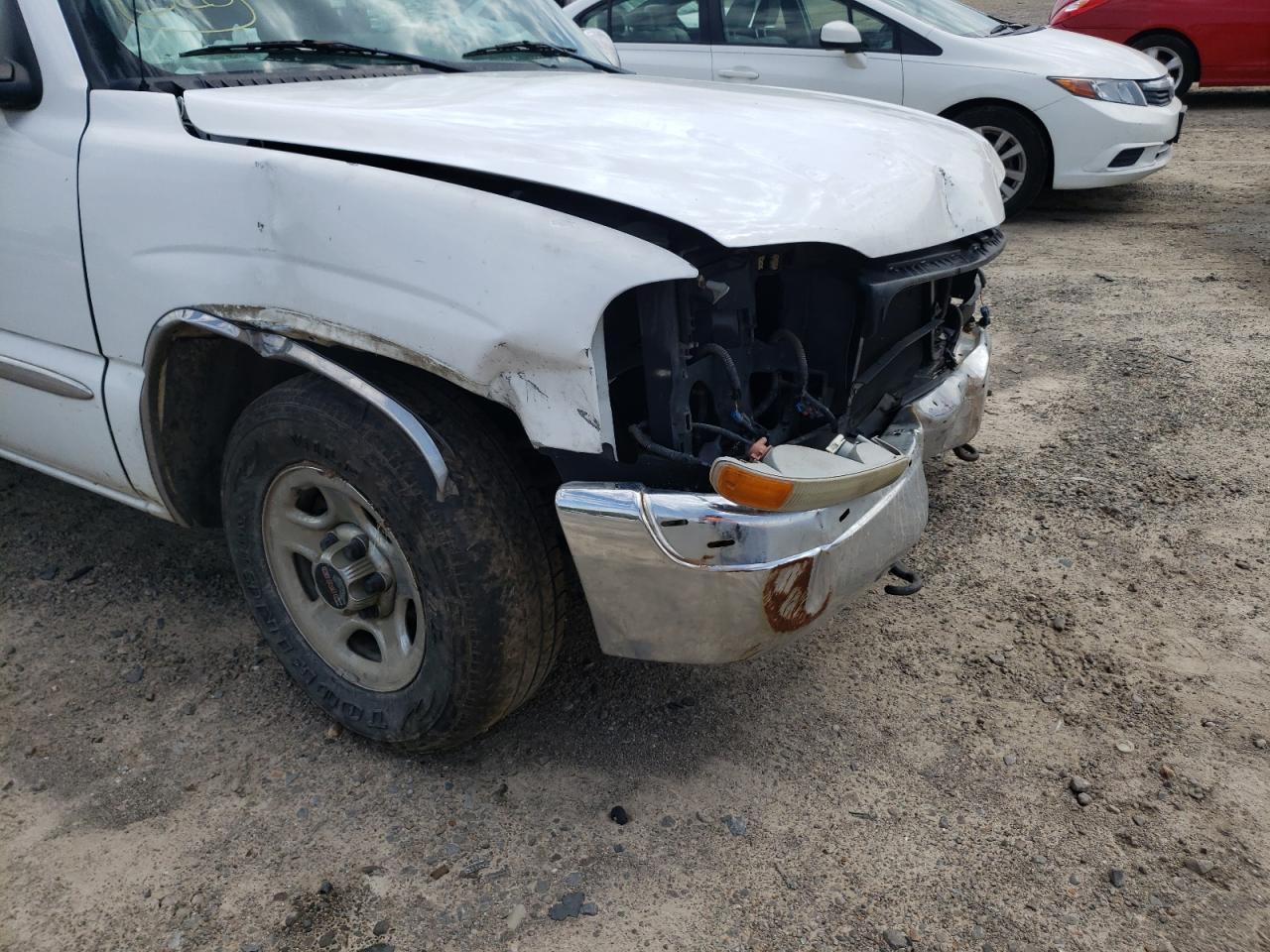 Photo 9 from auction – 2001 GMC NEW SIERRA with VIN 2GTEC19V011280770