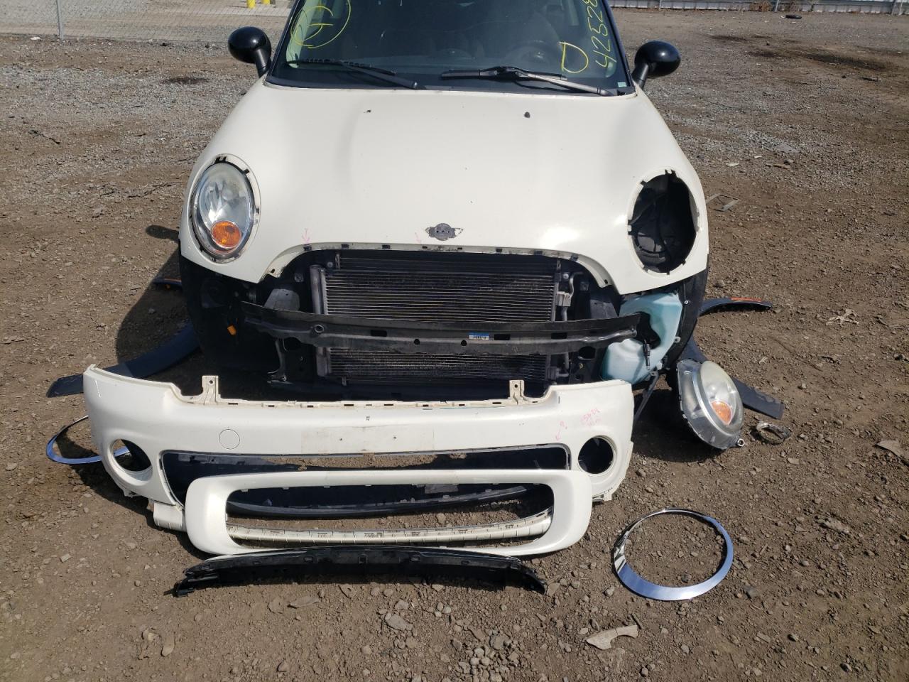 Photo 9 from auction – 2011 MINI COOPER with VIN WMWSU3C57BT093121