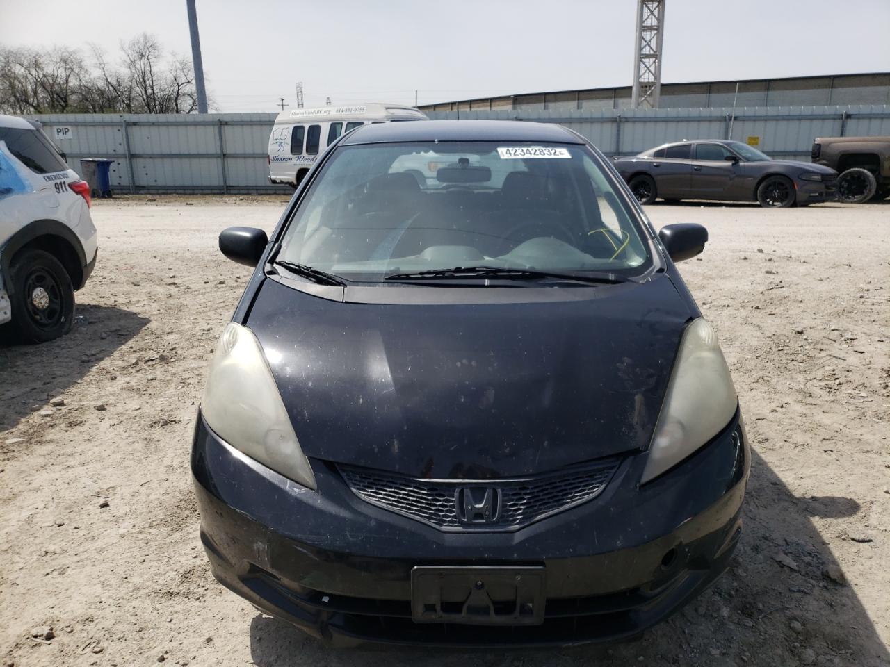 Photo 9 from auction – 2010 HONDA FIT with VIN JHMGE8H29AC039348