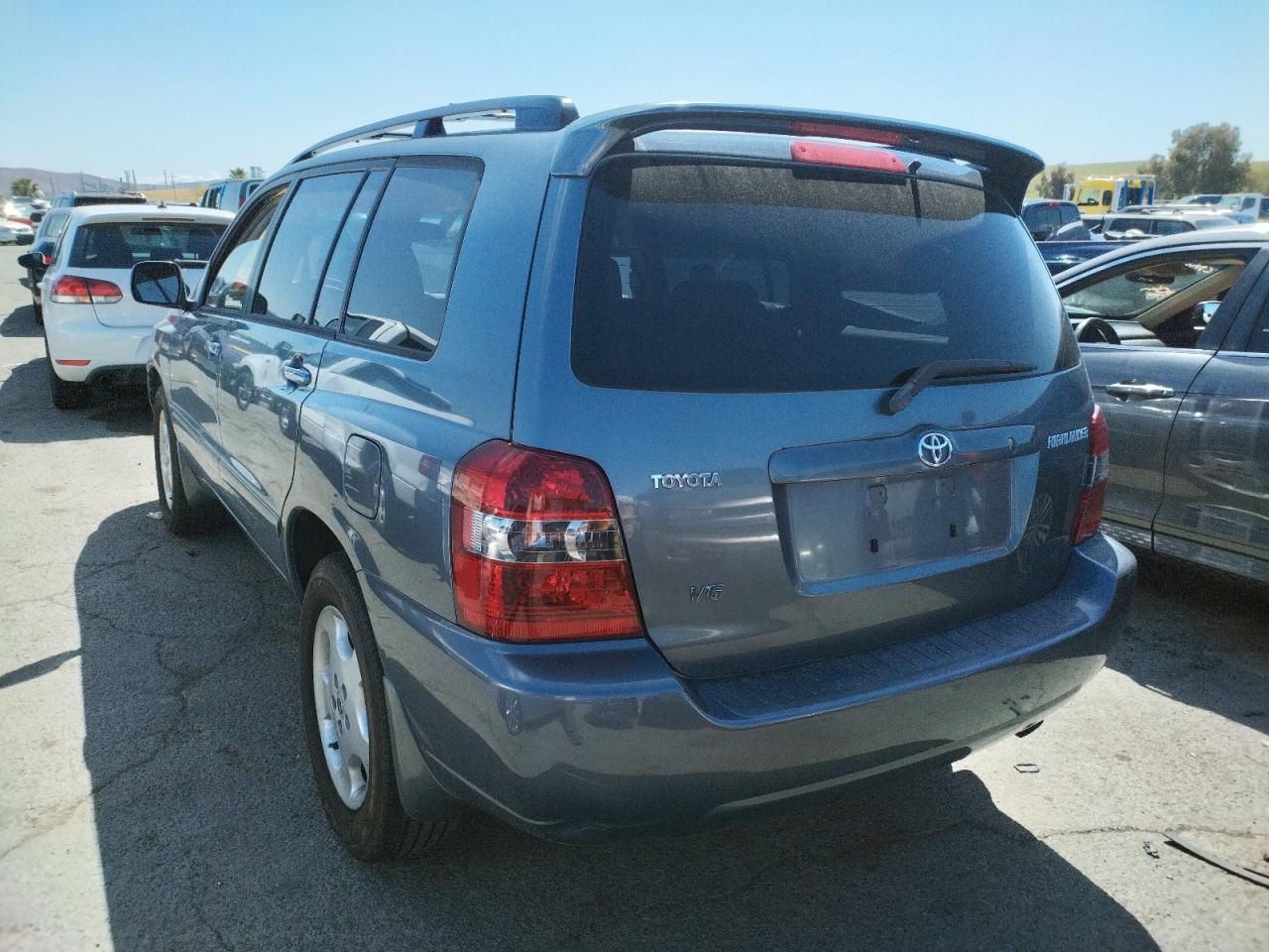 Photo 3 from auction – 2006 TOYOTA HIGHLANDER with VIN JTEDP21AX60098281