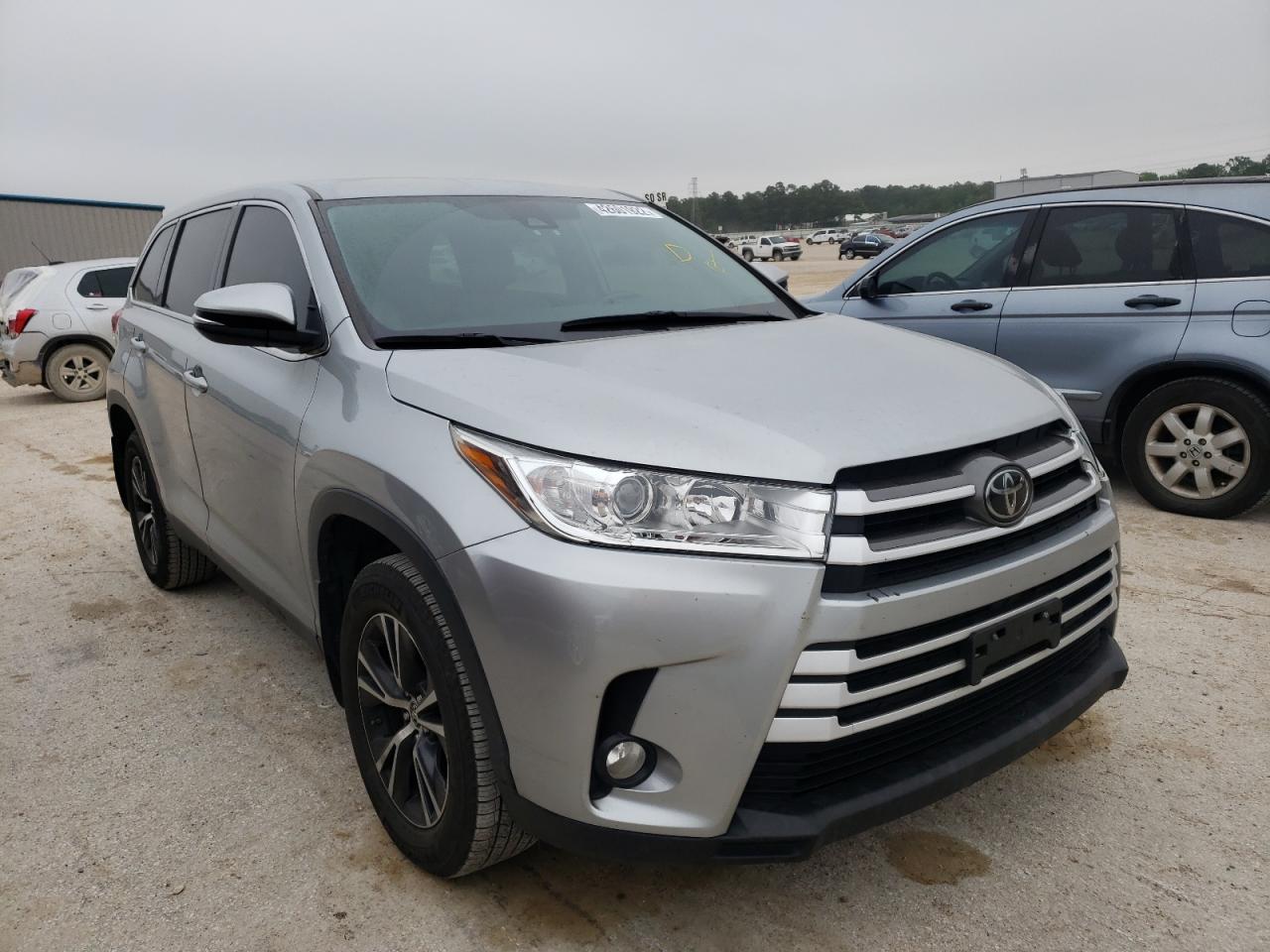 Photo 1 from auction – 2019 TOYOTA HIGHLANDER with VIN 5TDBZRFH5KS974007