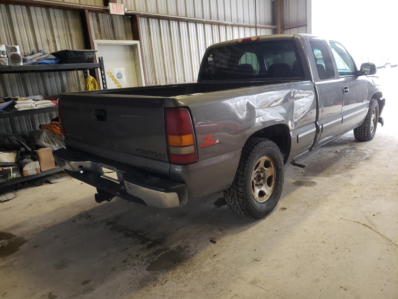 Photo 4 from auction – 2000 CHEVROLET SILVERADO with VIN 2GCEK19T5Y1289203