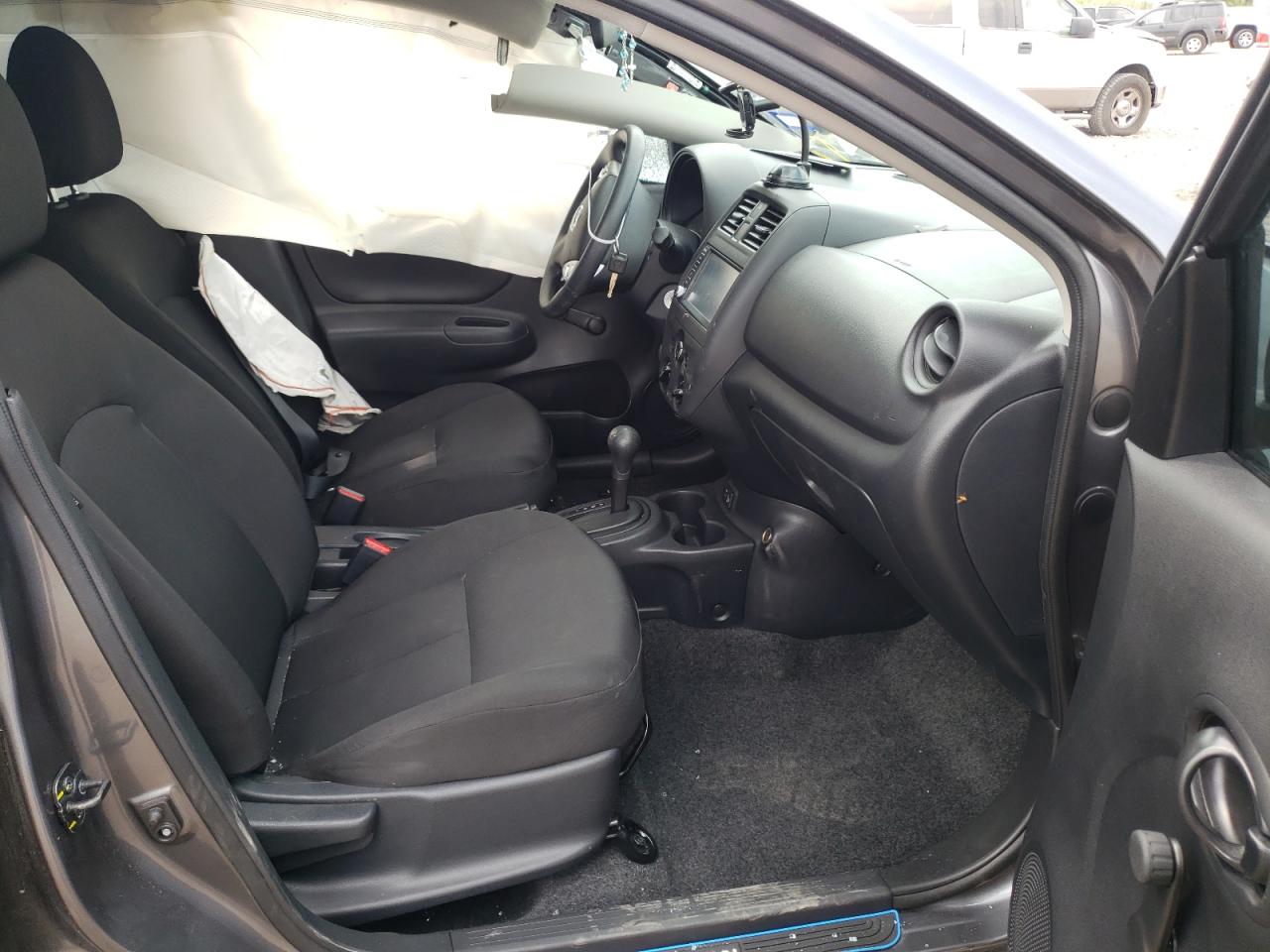 Photo 5 from auction – 2019 NISSAN VERSA S with VIN 3N1CN7AP7KL814223