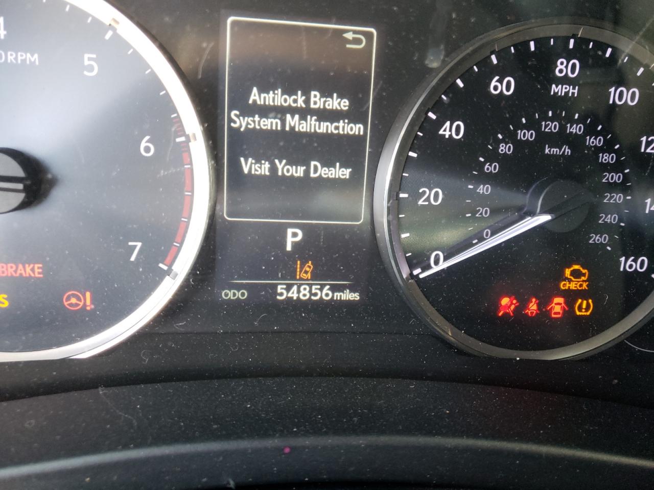 Photo 8 from auction – 2017 LEXUS IS 200T with VIN JTHBA1D21H5059644