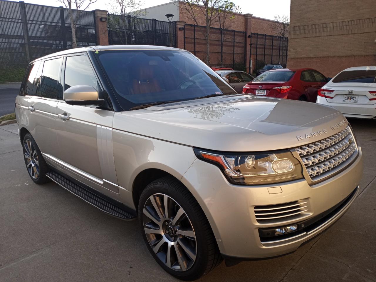 LAND ROVER RANGE ROVE 2014 with VIN SALGV2TF6EA153648 - Photo from auction