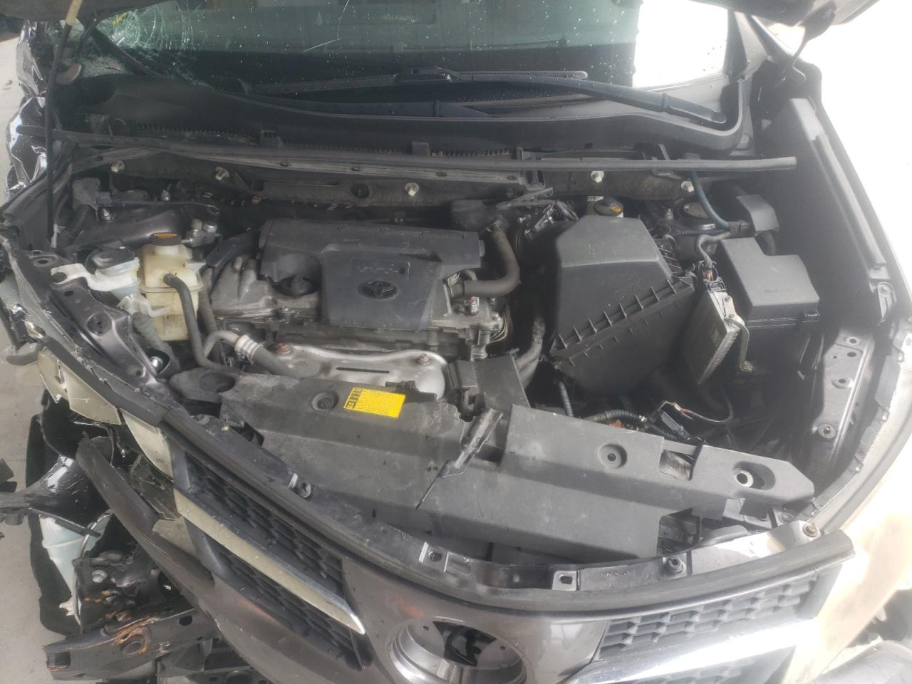 Photo 7 from auction – 2013 TOYOTA RAV4 LE with VIN JTMZFREVXD5006959
