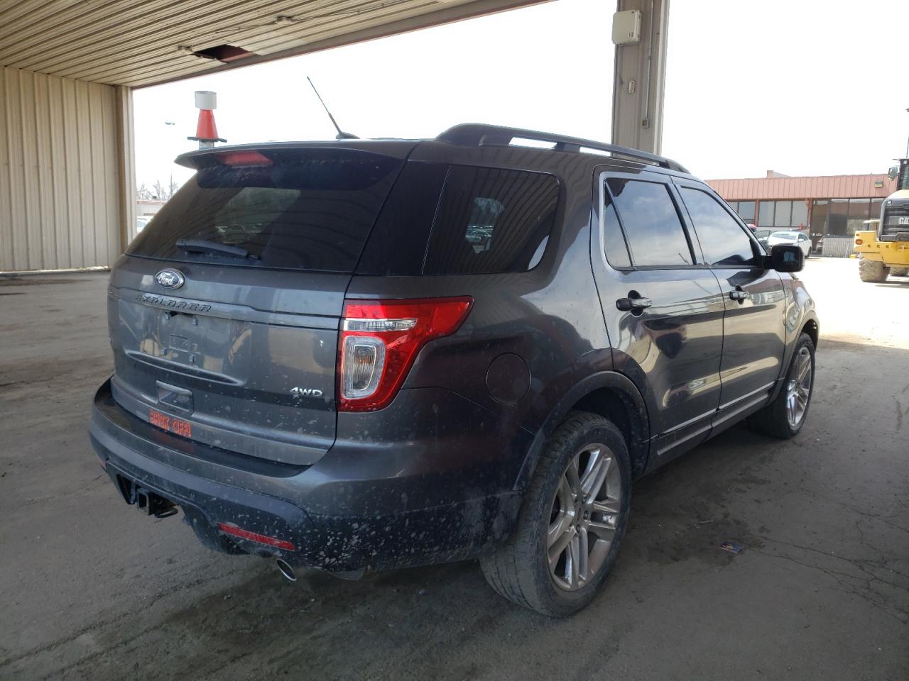 Photo 4 from auction – 2015 FORD EXPLORER X with VIN 1FM5K8D84FGB79475