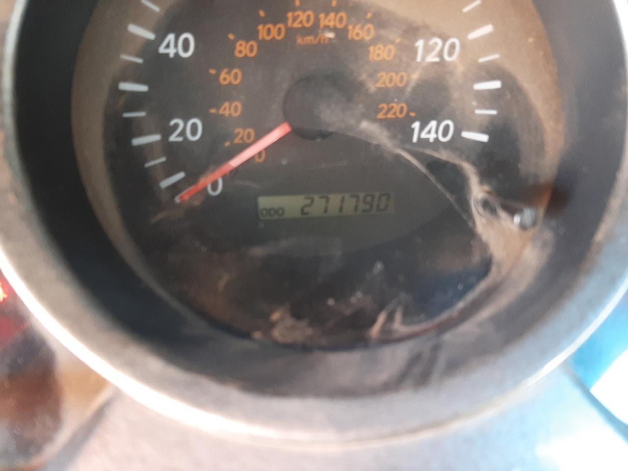 Photo 8 from auction – 2002 TOYOTA HIGHLANDER with VIN JTEGD21A820023546