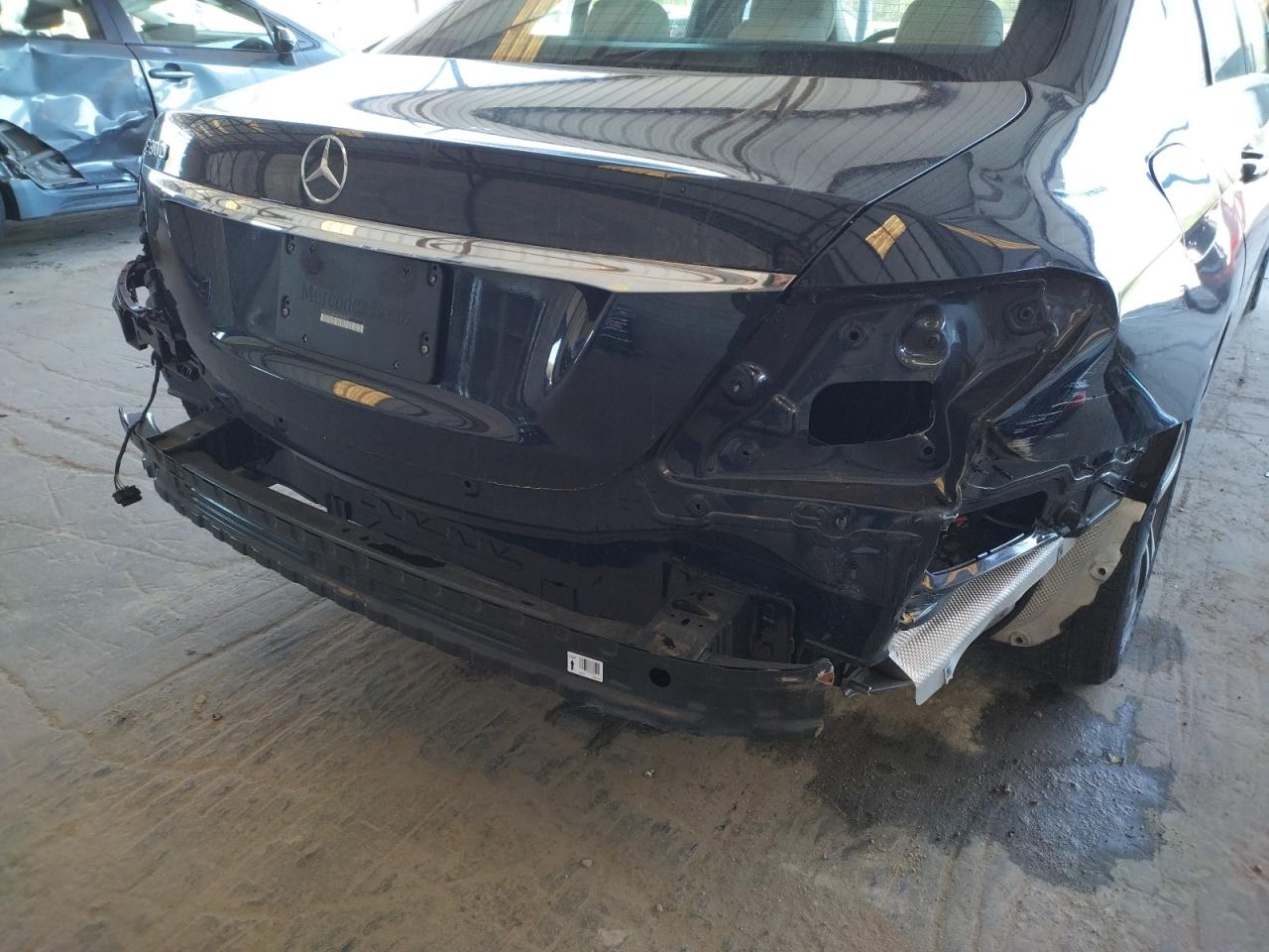 Photo 9 from auction – 2017 MERCEDES-BENZ E 300 with VIN WDDZF4JB9HA083467