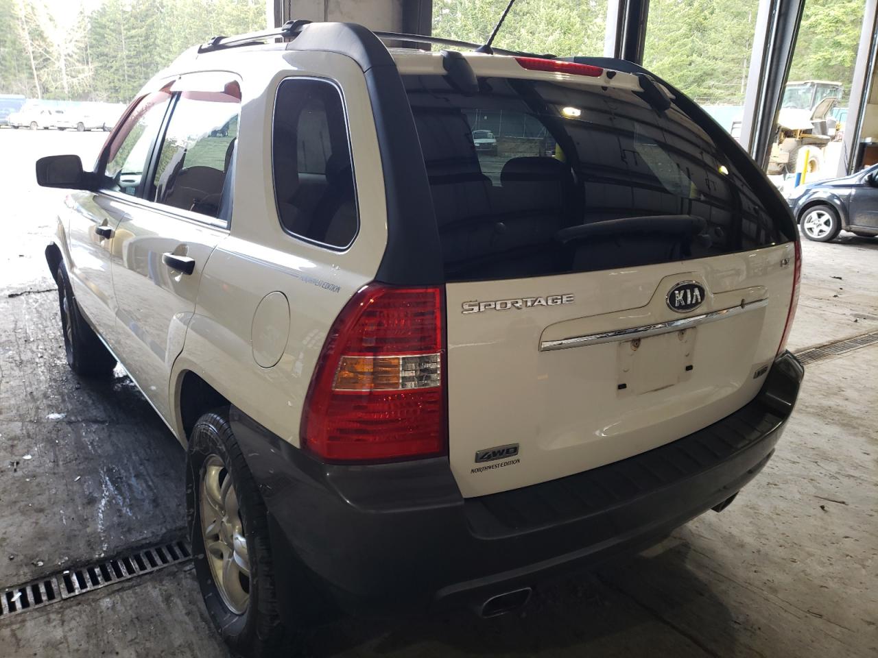 Photo 3 from auction – 2008 KIA SPORTAGE E with VIN KNDJE723287541012