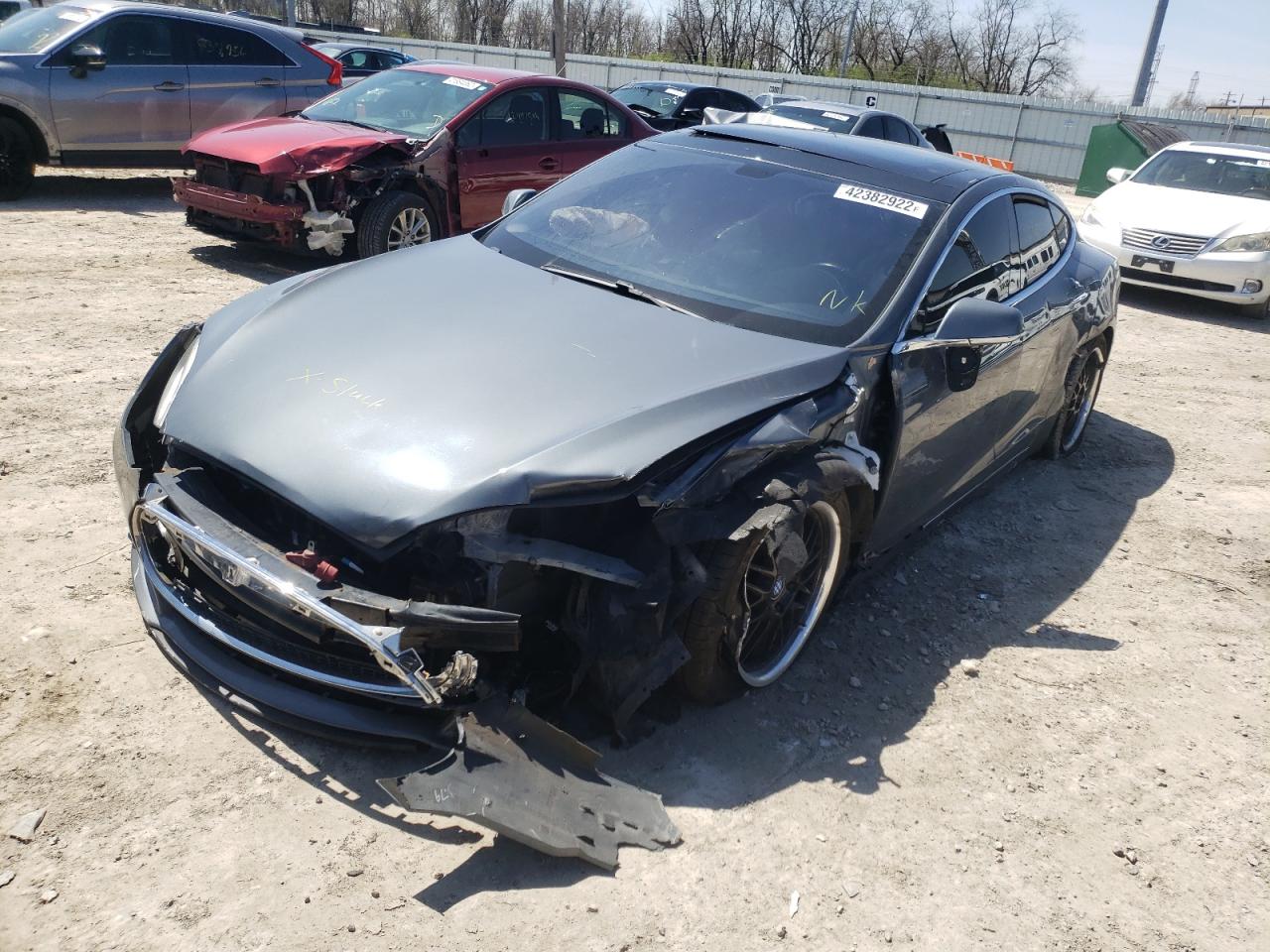 Photo 2 from auction – 2013 TESLA MODEL S with VIN 5YJSA1CN0DFP04399