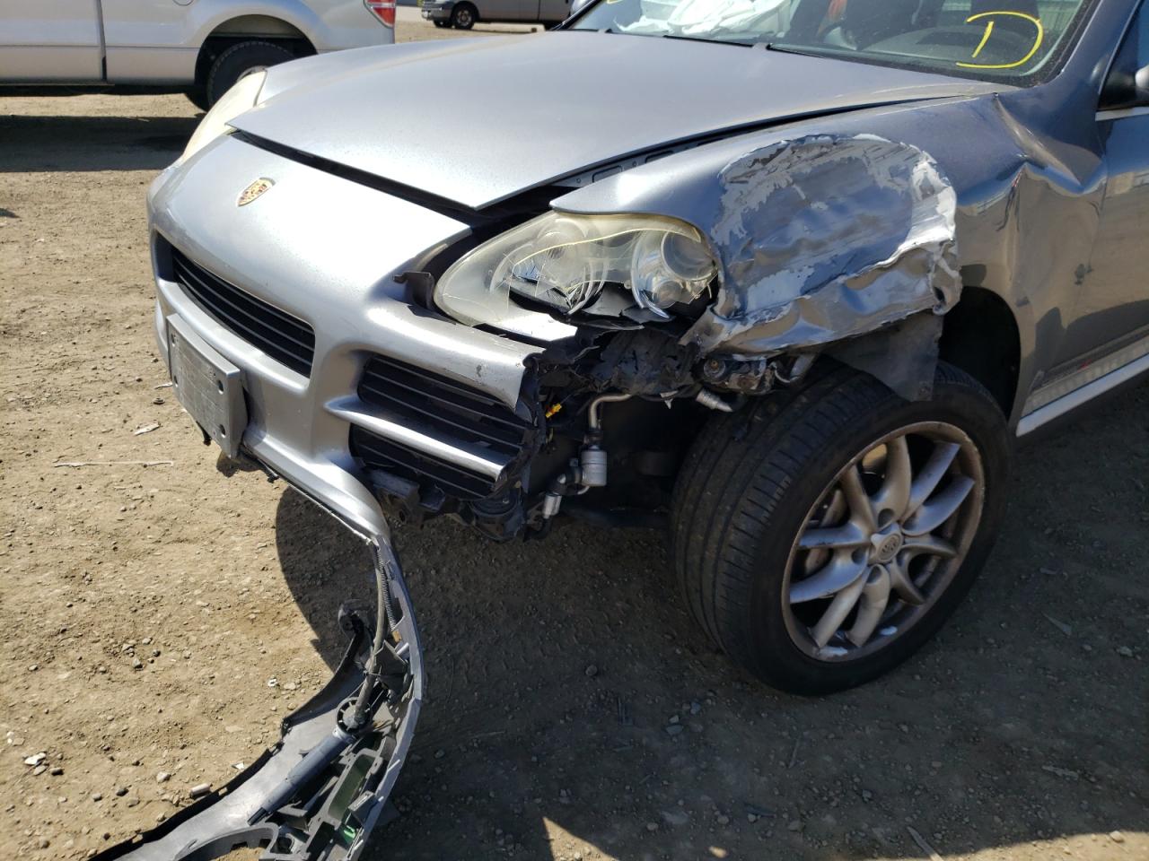 Photo 9 from auction – 2004 PORSCHE CAYENNE S with VIN WP1AB29P94LA75681