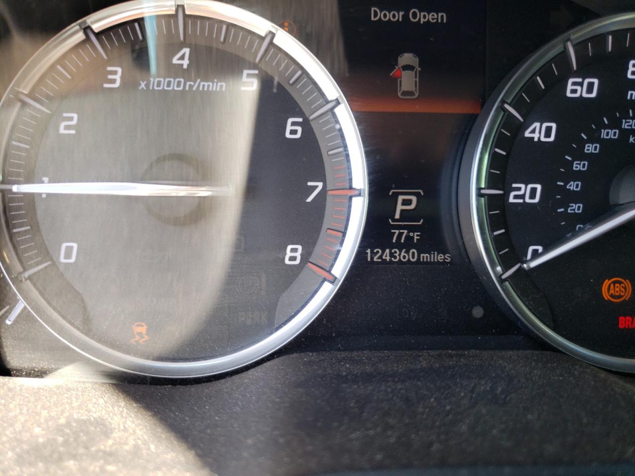 Photo 8 from auction – 2014 ACURA MDX with VIN 5FRYD4H28EB019911