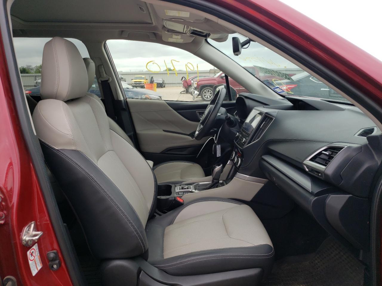 Photo 5 from auction – 2019 SUBARU FORESTER L with VIN JF2SKAUC4KH449586