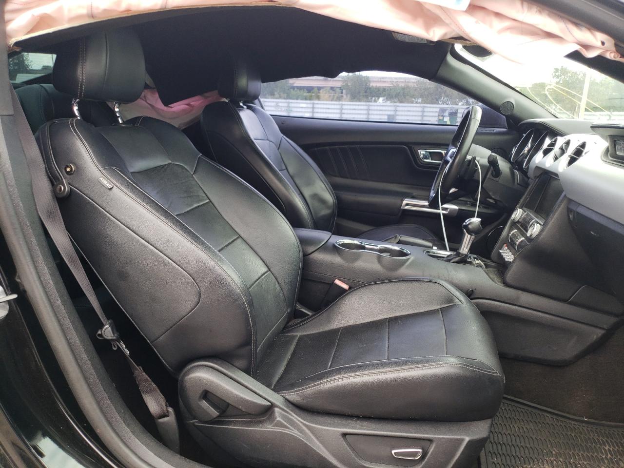 Photo 5 from auction – 2015 FORD MUSTANG with VIN 1FA6P8TH5F5419968