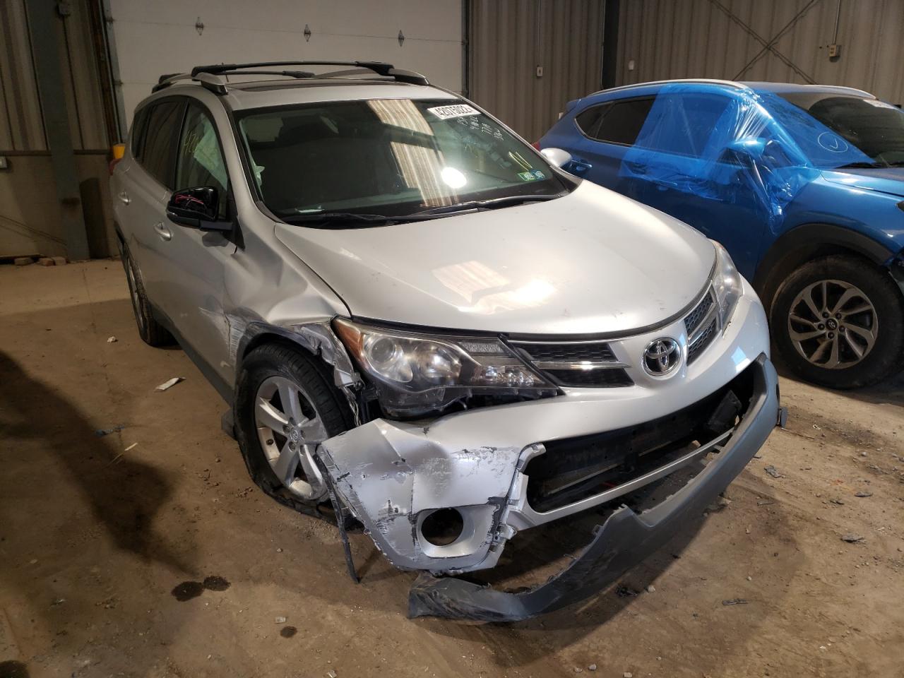 Photo 9 from auction – 2013 TOYOTA RAV4 XLE with VIN 2T3RFREV9DW017718