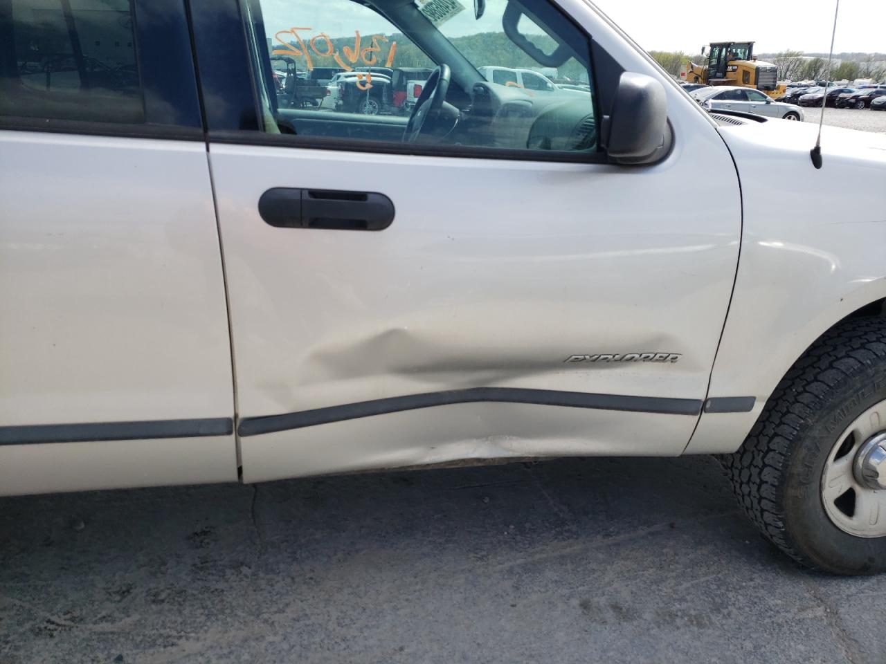 Photo 9 from auction – 2005 FORD EXPLORER X with VIN 1FMZU62E35ZA32172