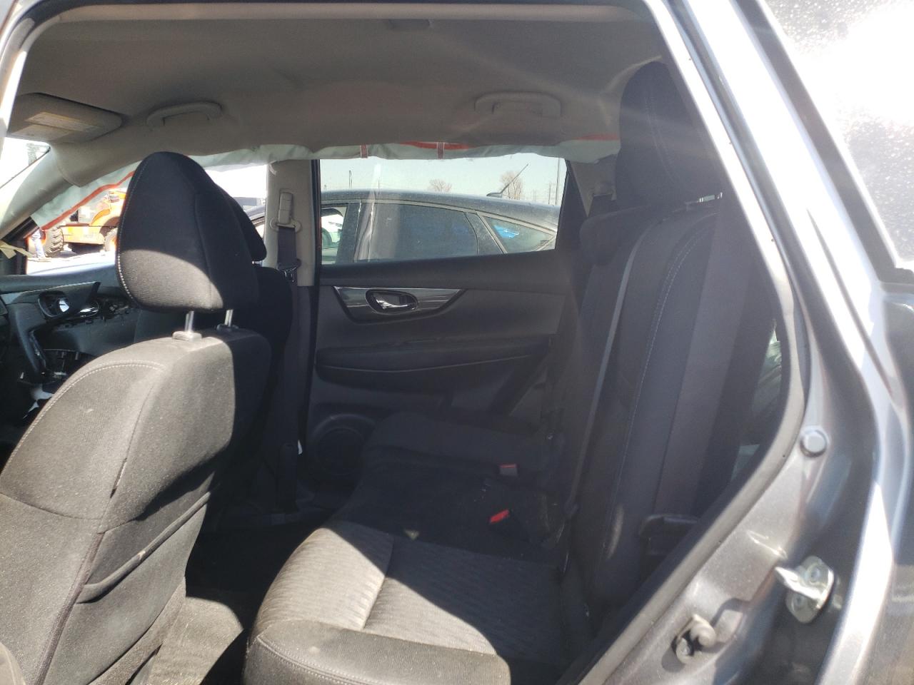 Photo 6 from auction – 2018 NISSAN ROGUE S with VIN KNMAT2MT4JP516995