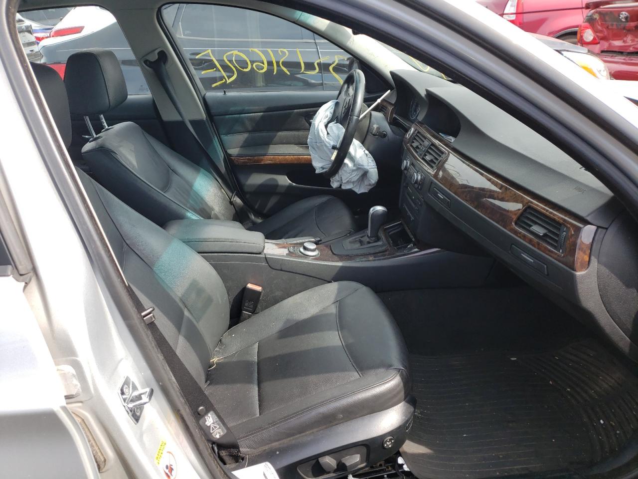 Photo 5 from auction – 2007 BMW 328 XI with VIN WBAVC93527KX53601