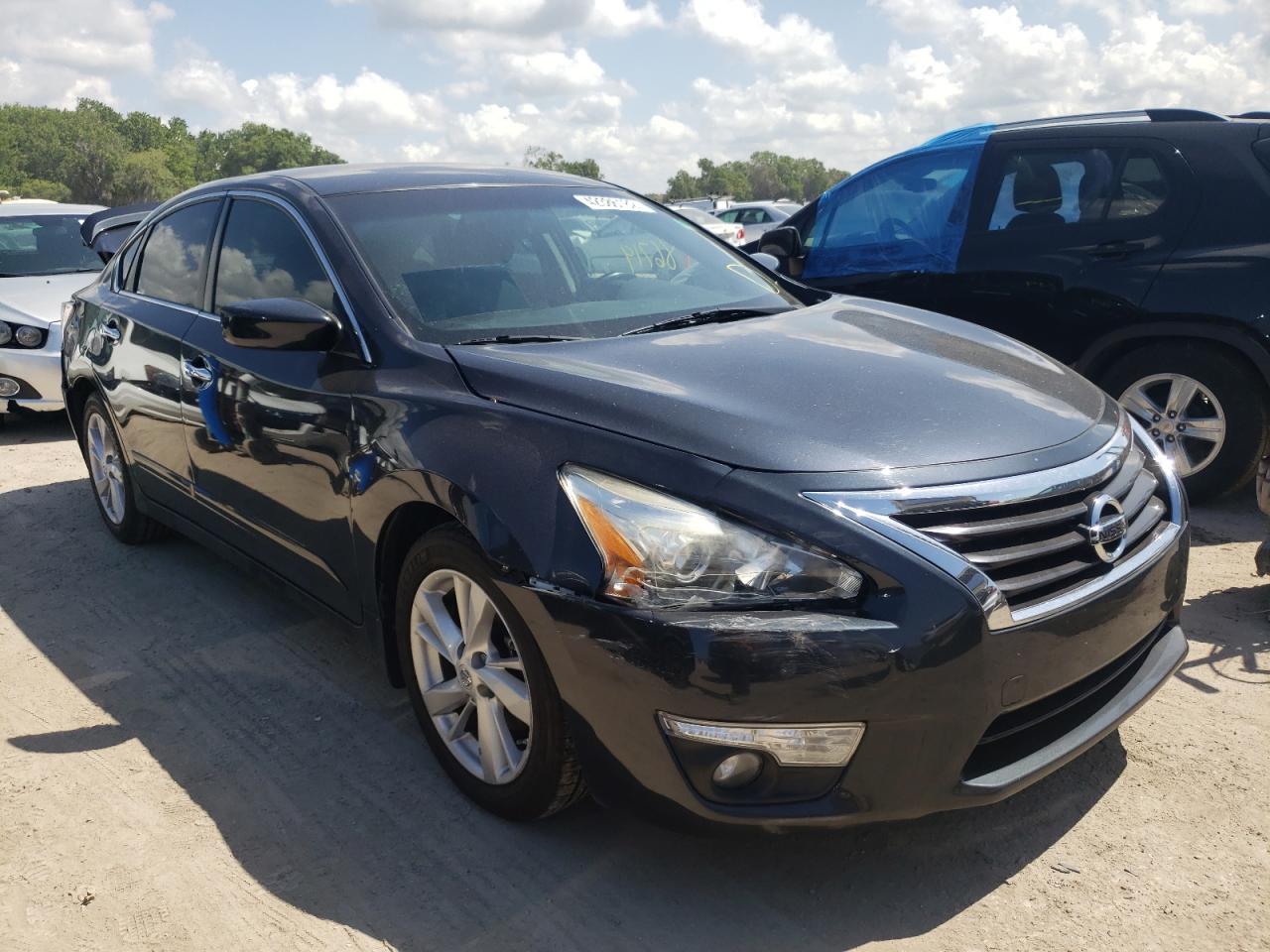 NISSAN ALTIMA 2.5 2015 with VIN 1N4AL3AP4FC586630 - Photo from auction