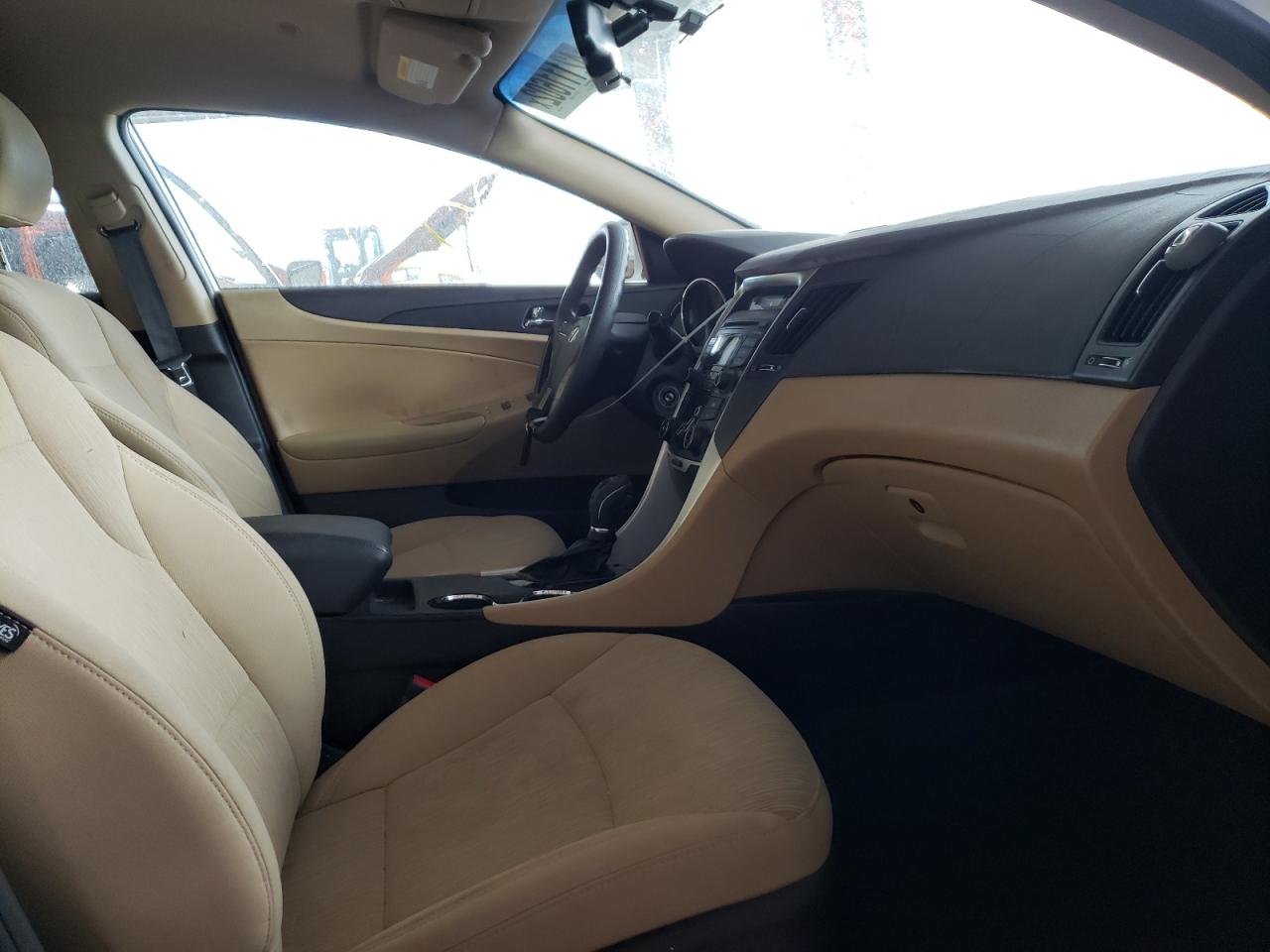 Photo 5 from auction – 2012 HYUNDAI SONATA GLS with VIN 5NPEB4AC7CH475457