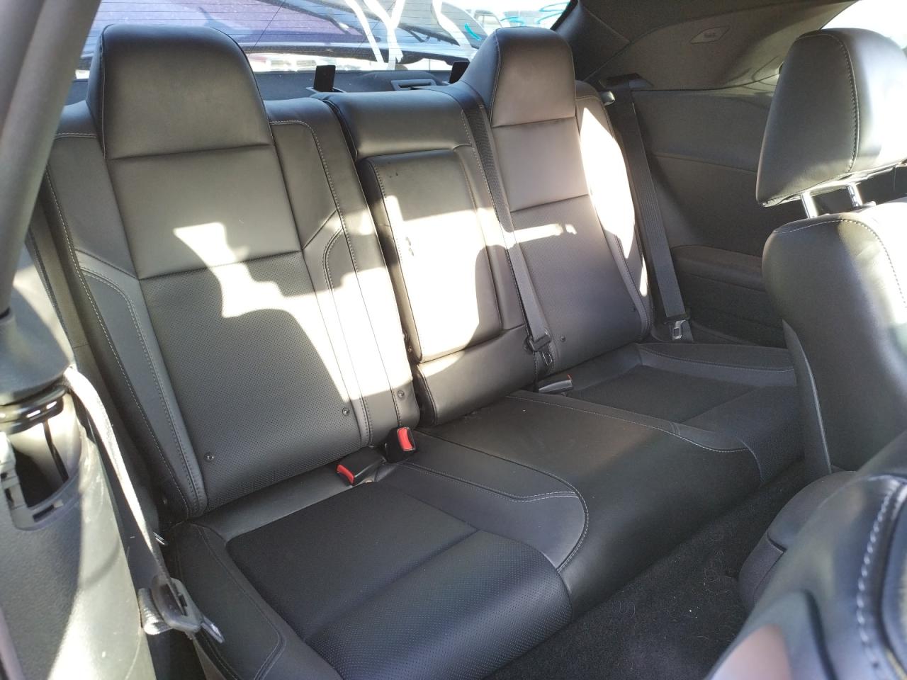 Photo 6 from auction – 2019 DODGE CHALLENGER with VIN 2C3CDZAG4KH537197