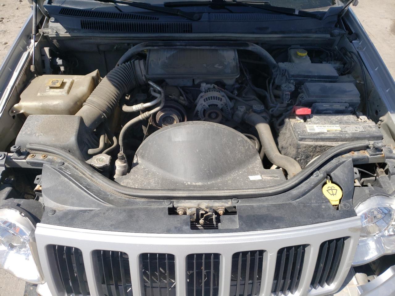 Photo 7 from auction – 2008 JEEP GRAND CHER with VIN 1J8GR48K58C144017