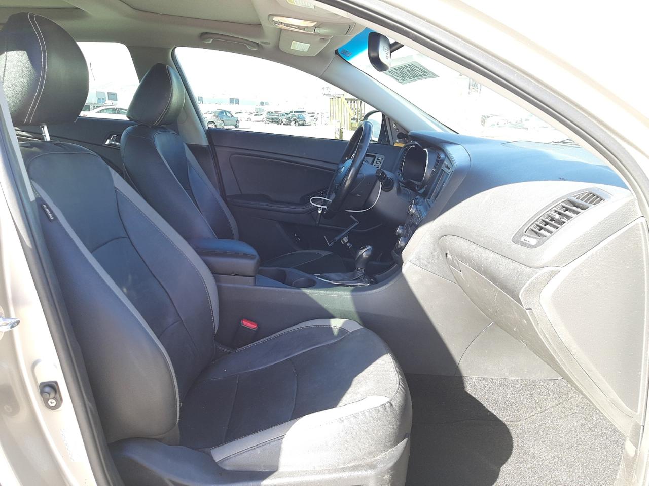 Photo 5 from auction – 2013 KIA OPTIMA HYB with VIN KNAGM4AD0D5048647