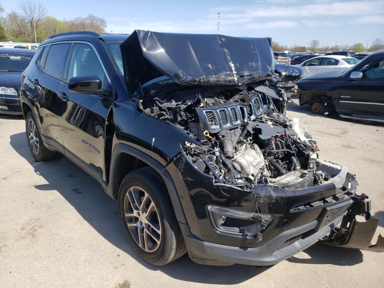 JEEP COMPASS LA 2018 with VIN 3C4NJDBB0JT177354 - Photo from auction