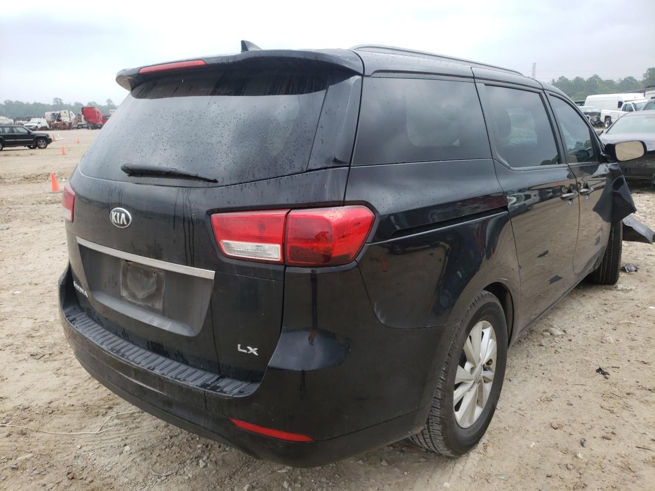 Photo 4 from auction – 2015 KIA SEDONA LX with VIN KNDMB5C17F6041552