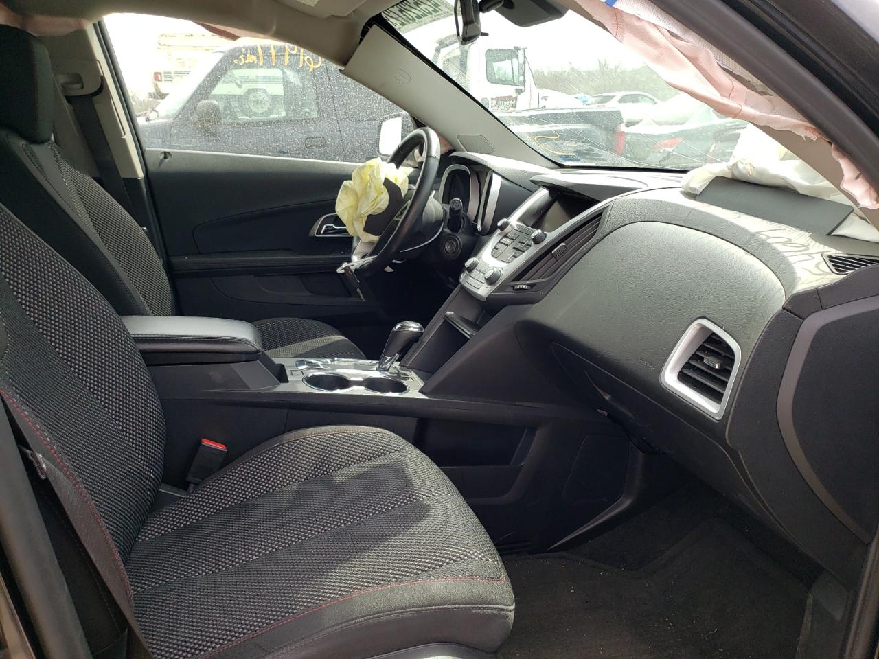 Photo 5 from auction – 2017 CHEVROLET EQUINOX with VIN 2GNALCEK3H6254609