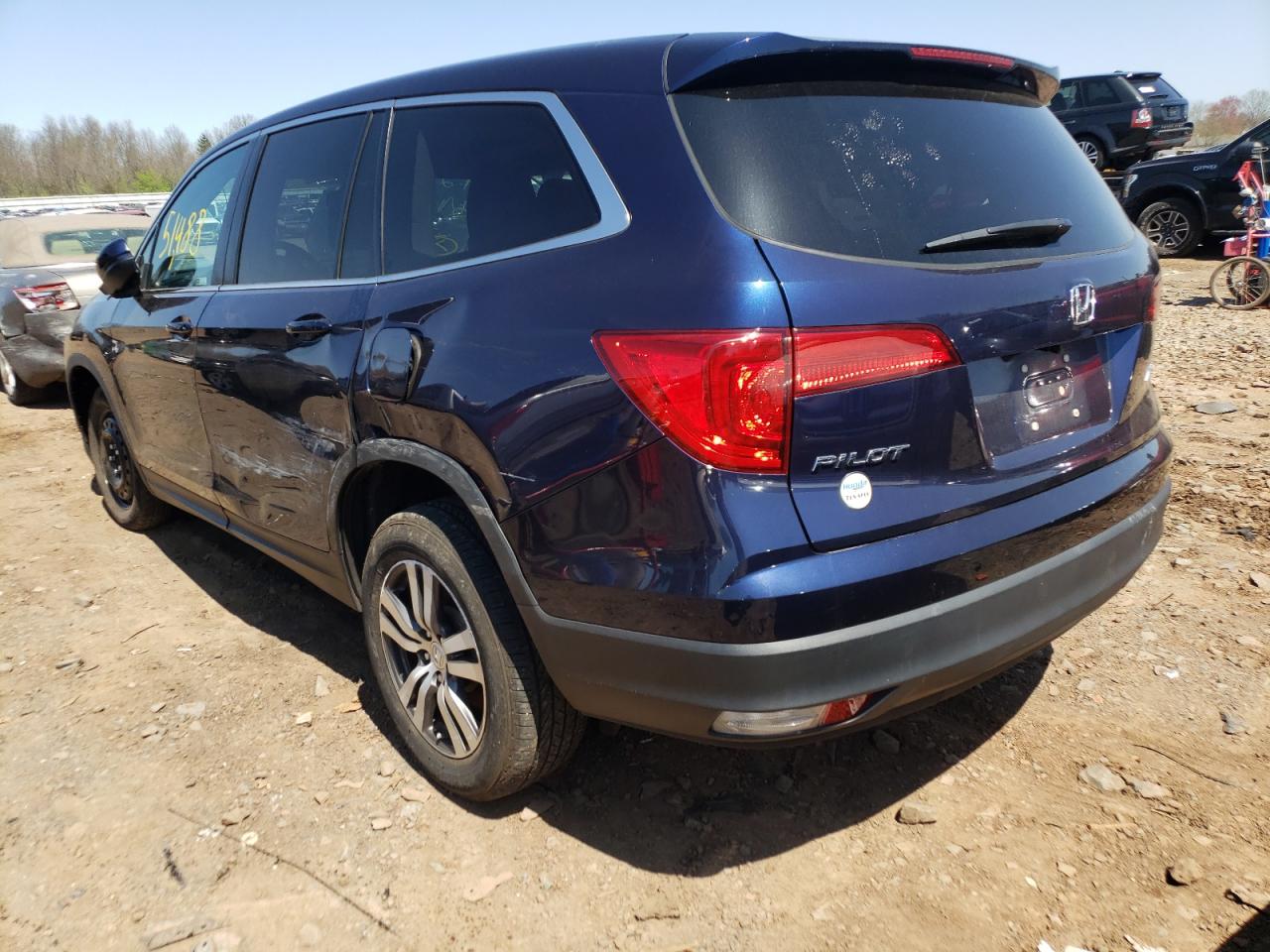 Photo 3 from auction – 2017 HONDA PILOT EXL with VIN 5FNYF6H58HB096428