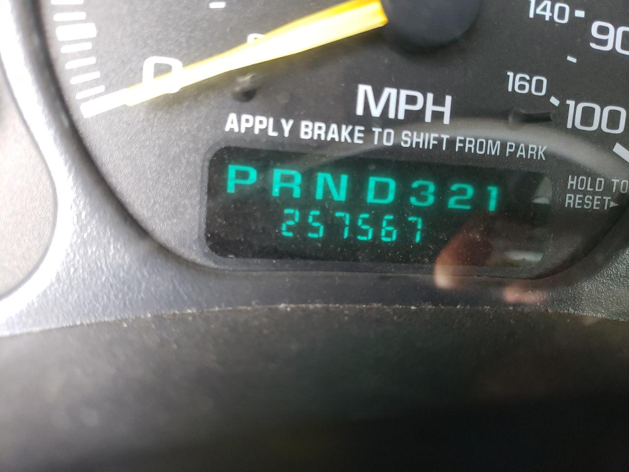 Photo 8 from auction – 2000 CHEVROLET OTHER with VIN 2GCEC19T9Y1274619