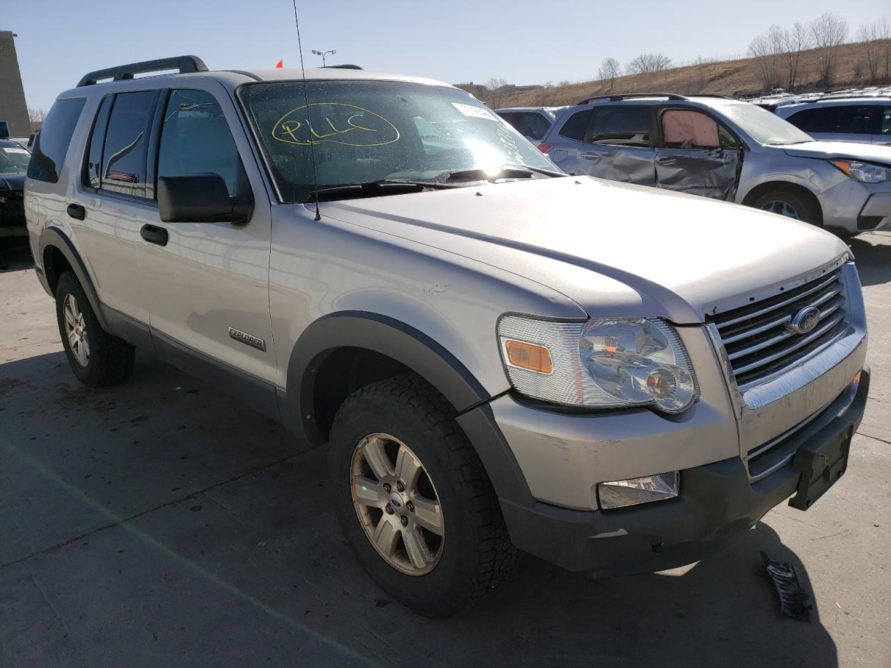 FORD EXPLORER X 2006 con VIN 1FMEU73E86UA73026 - Foto de la subasta