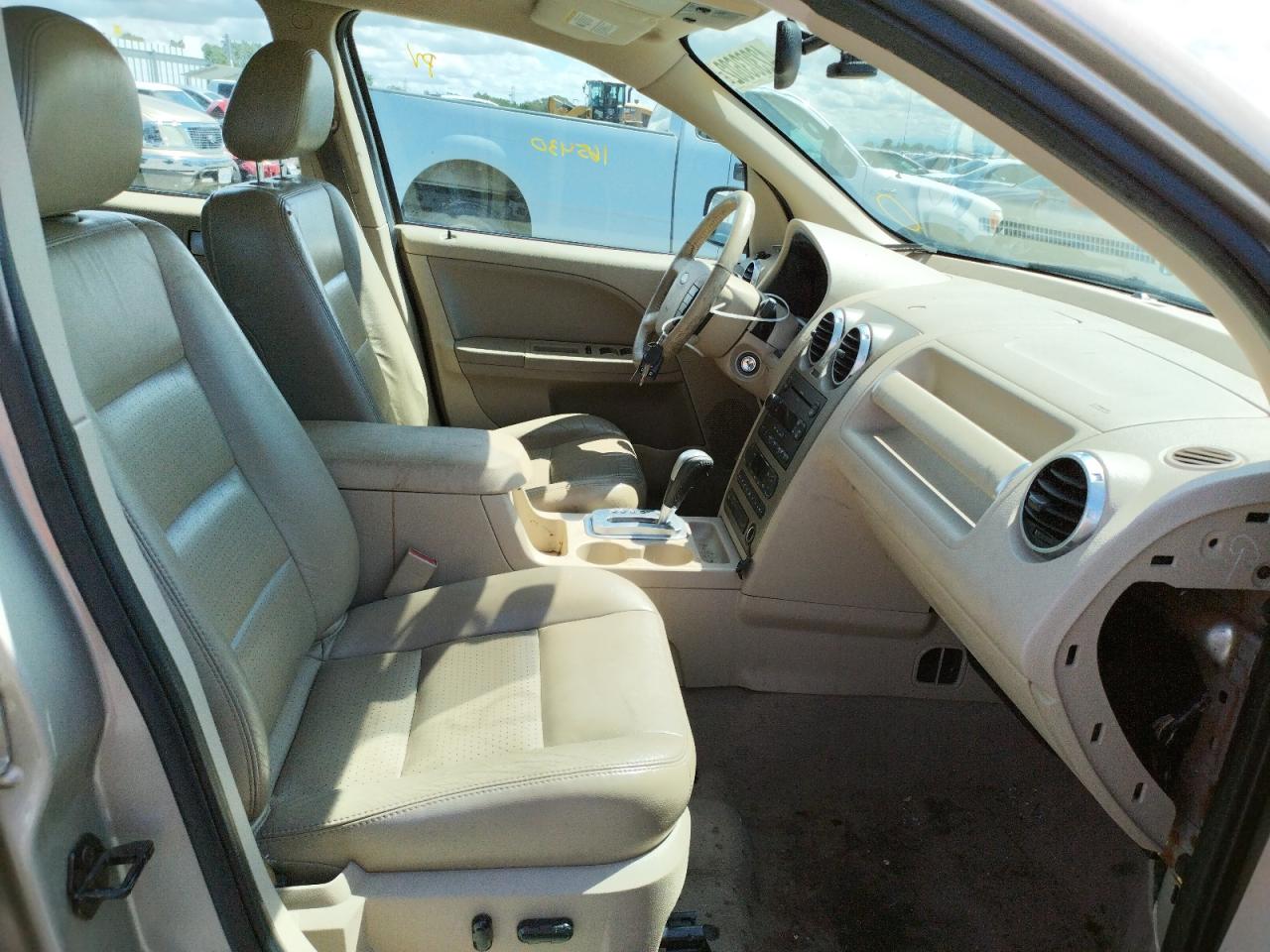 Photo 5 from auction – 2005 FORD FREESTYLE with VIN 1FMZK021X5GA69960
