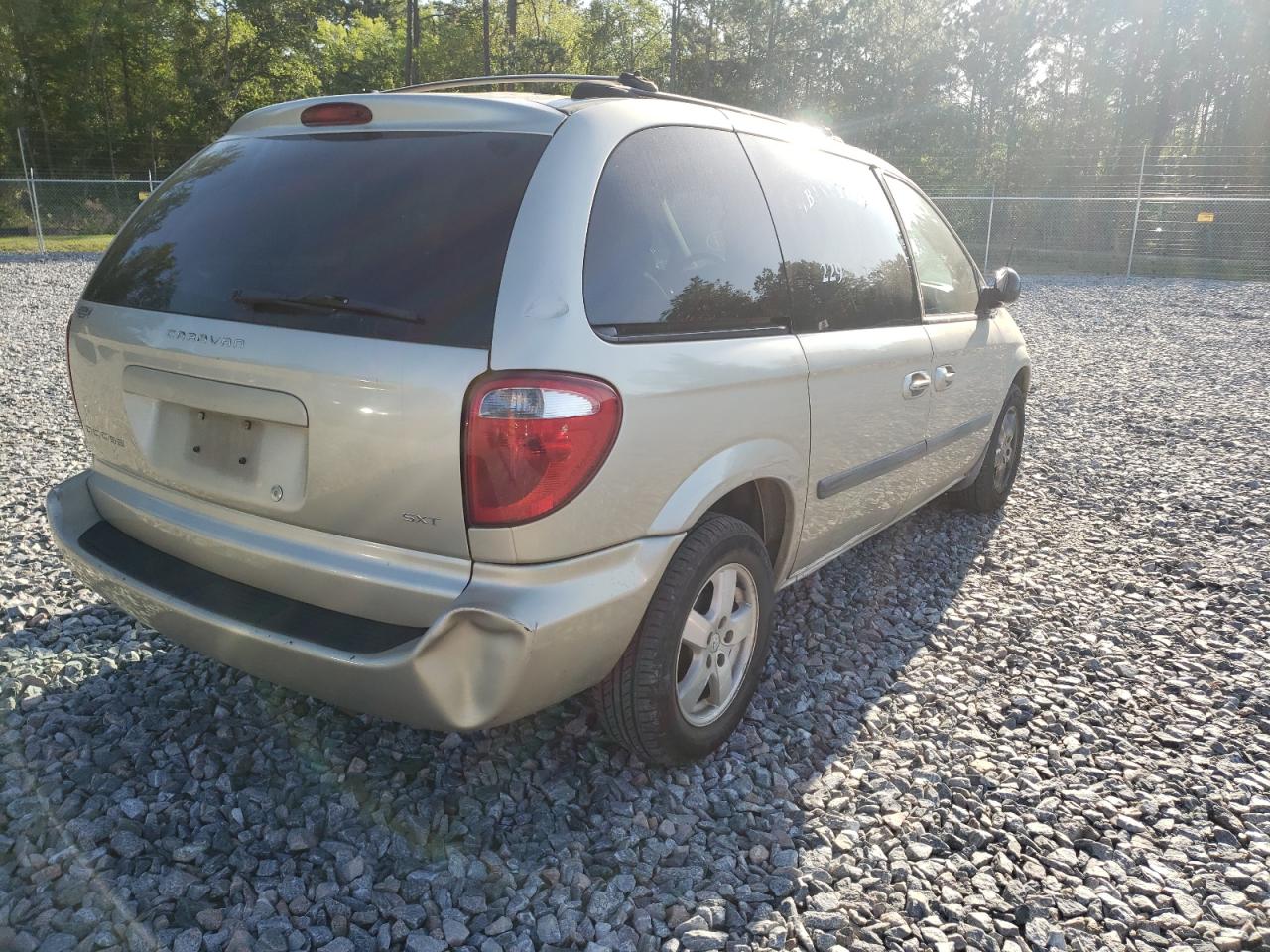 Photo 4 from auction – 2005 DODGE CARAVAN SX with VIN 1D4GP45R85B233762