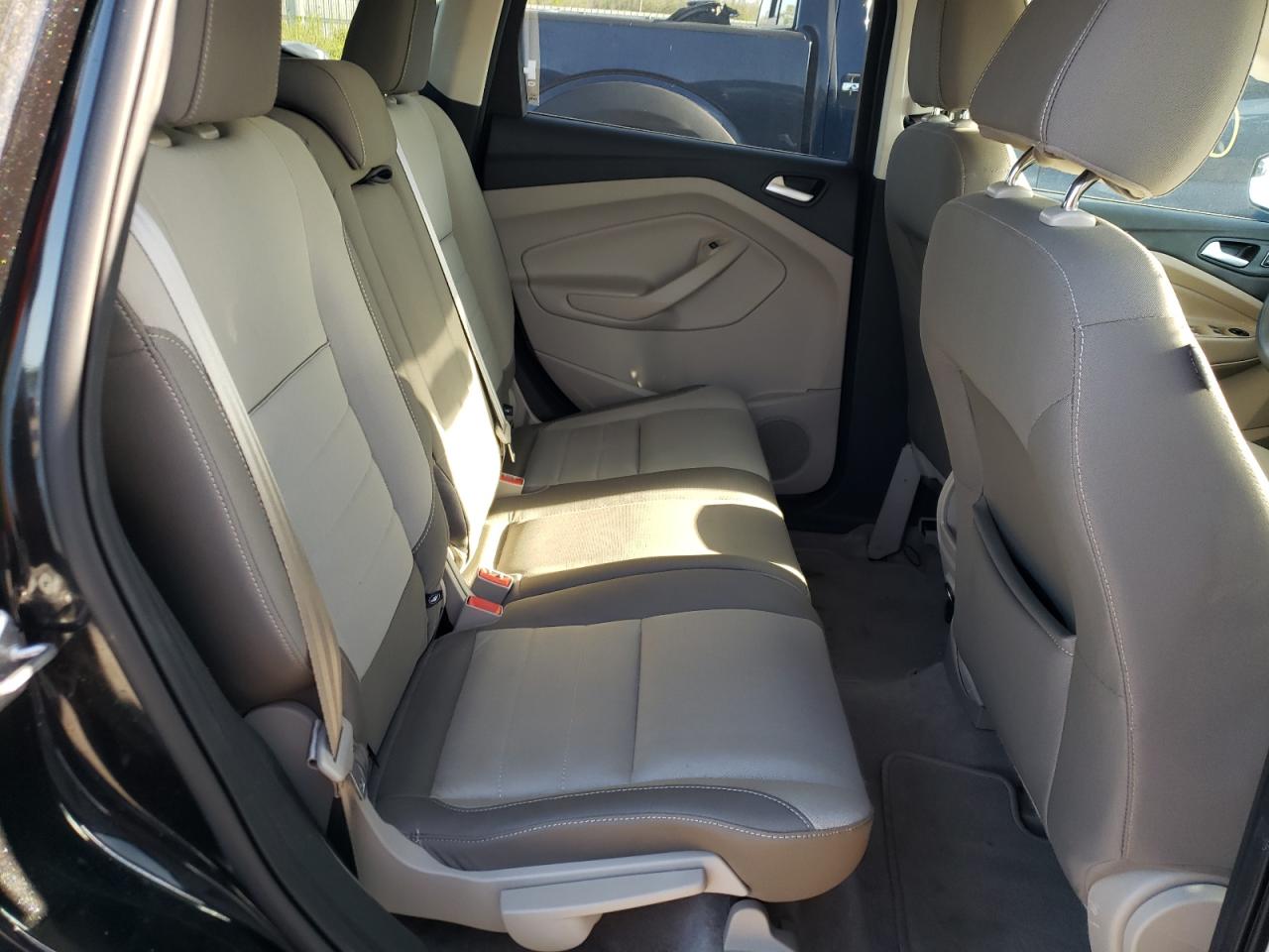 Photo 6 from auction – 2015 FORD ESCAPE SE with VIN 1FMCU0G7XFUB87975