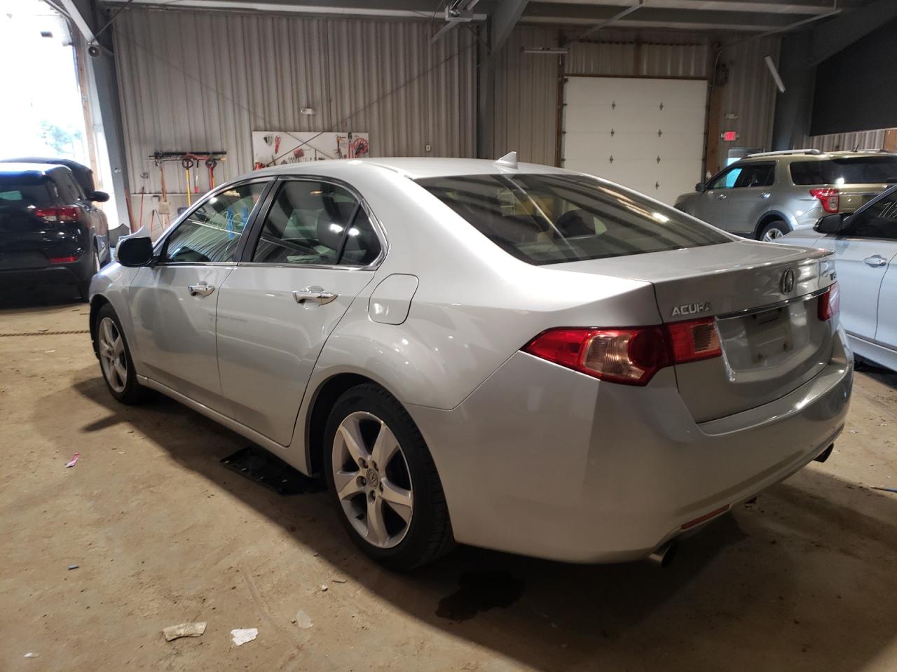 Photo 3 from auction – 2012 ACURA TSX with VIN JH4CU2F42CC016323