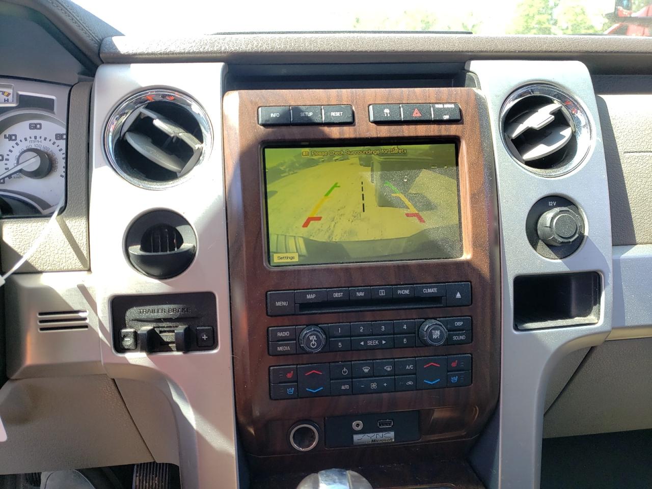 Photo 9 from auction – 2010 FORD F150 SUPER with VIN 1FTFW1CV4AFA75045