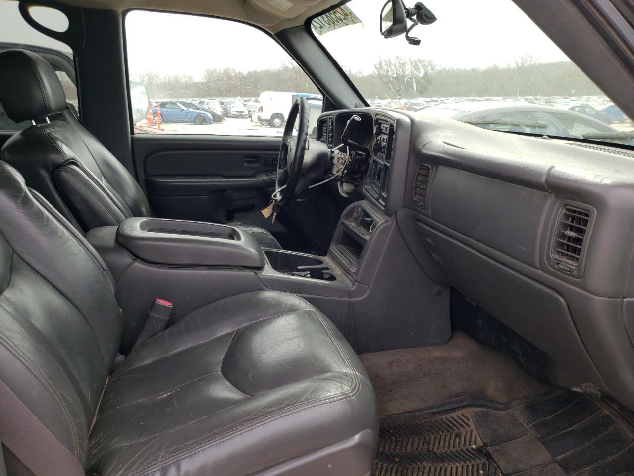 Zdjęcie 5 z aukcji – 2005 GMC NEW SIERRA z VIN 2GTEK13T151128447