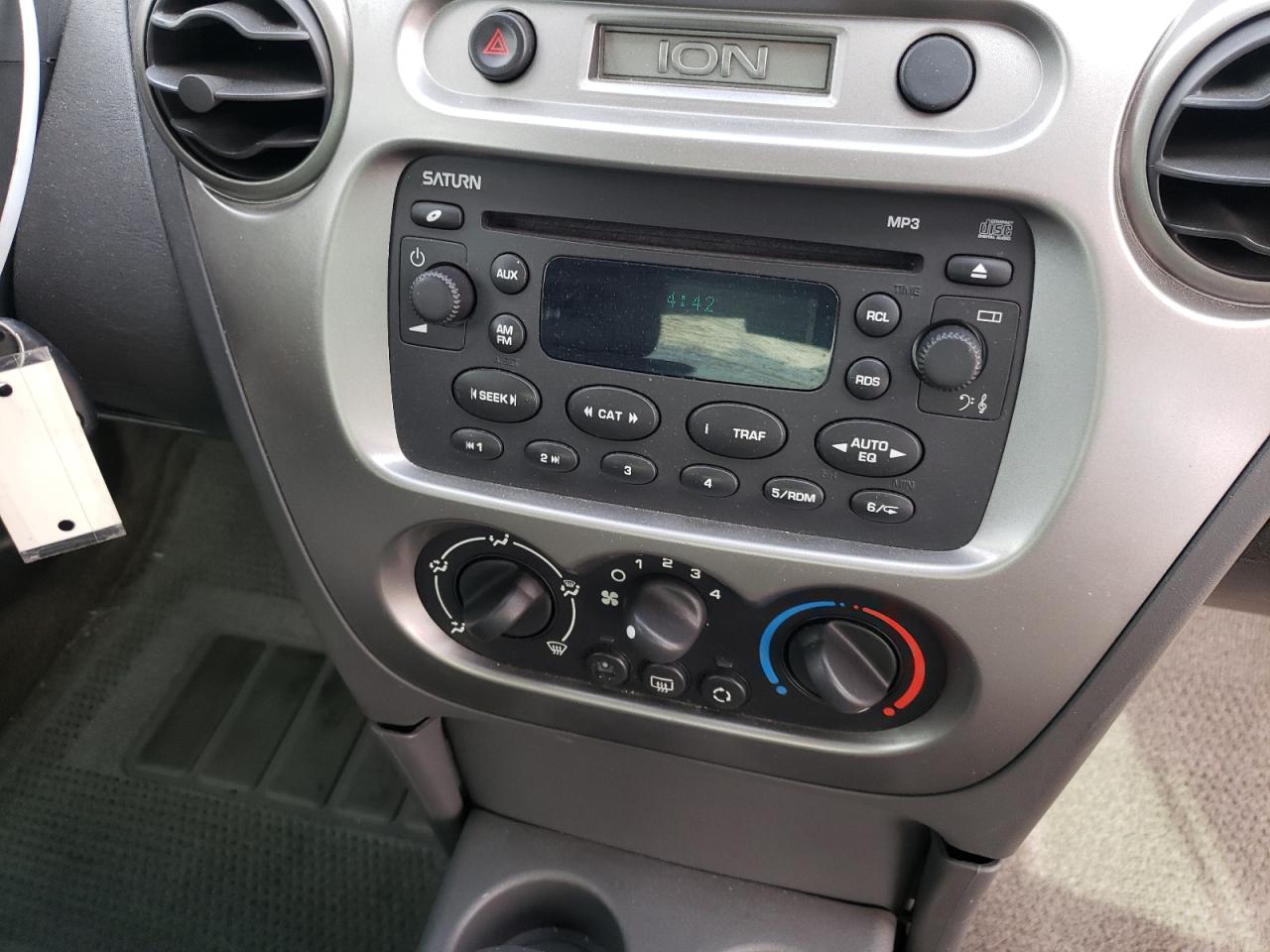 Photo 9 from auction – 2005 SATURN ION LEVEL with VIN 1G8AL52FX5Z128995
