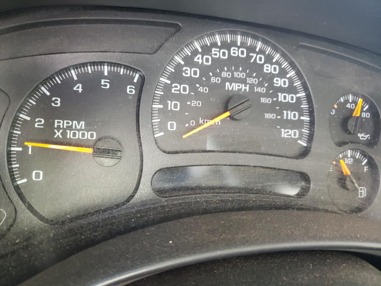 Photo 8 from auction – 2004 CHEVROLET silverado with VIN 2GCEK13T541406149