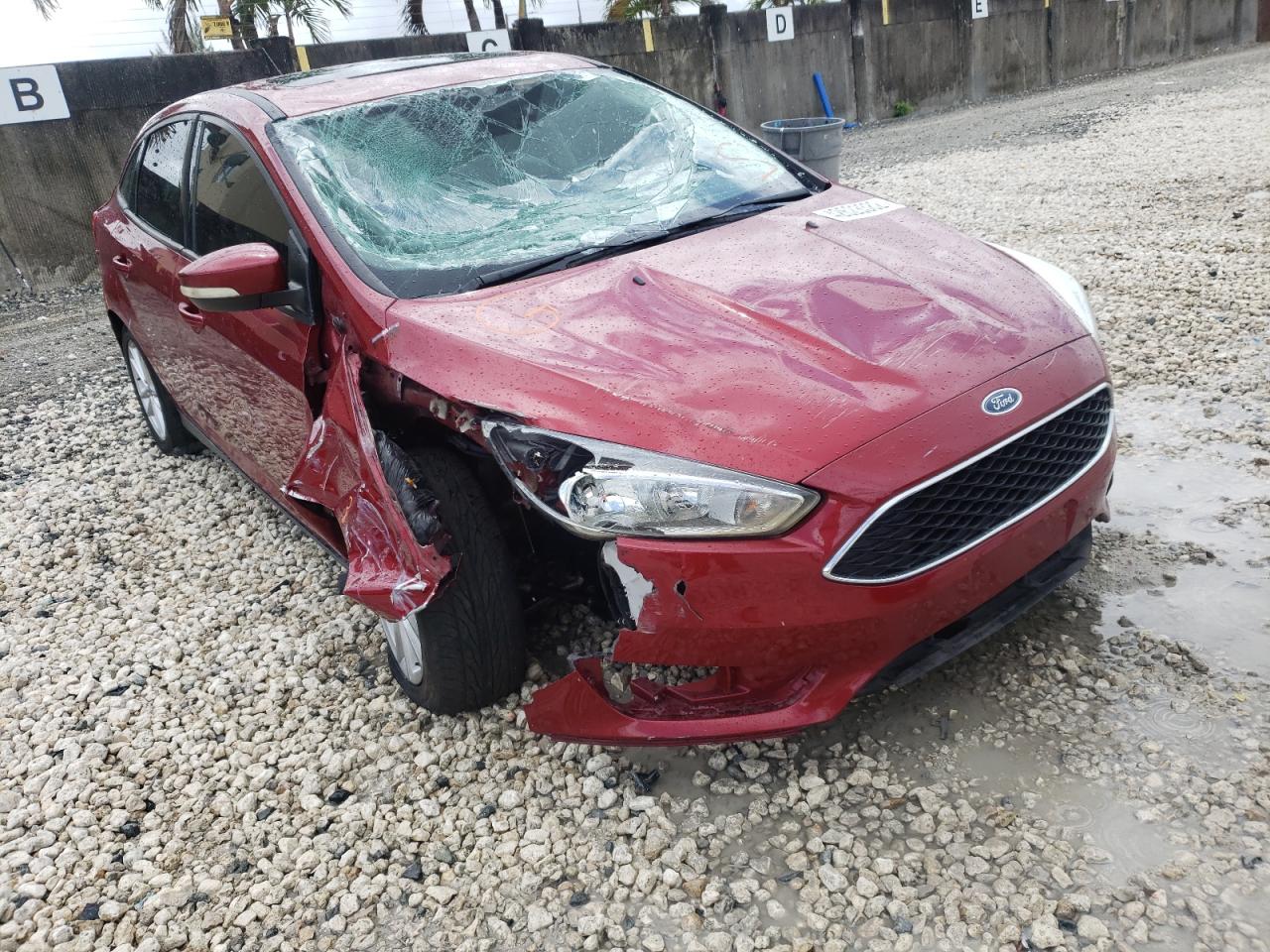 FORD FOCUS SE 2015 with VIN 1FADP3F2XFL311469 - Photo from auction