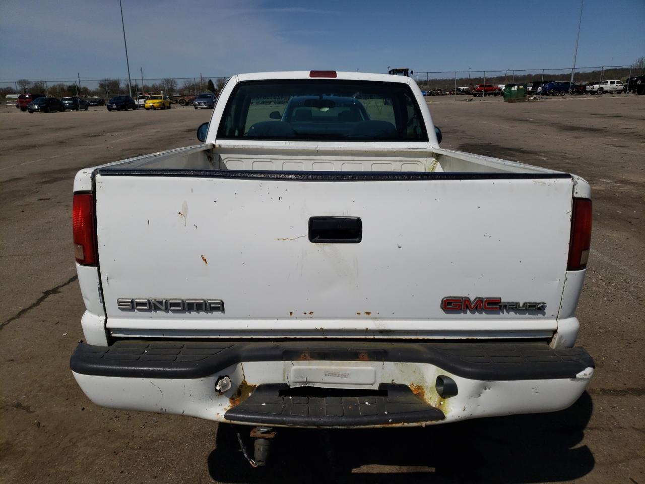 Photo 6 from auction – 2000 GMC SONOMA with VIN 1GTDT14WXYK184425