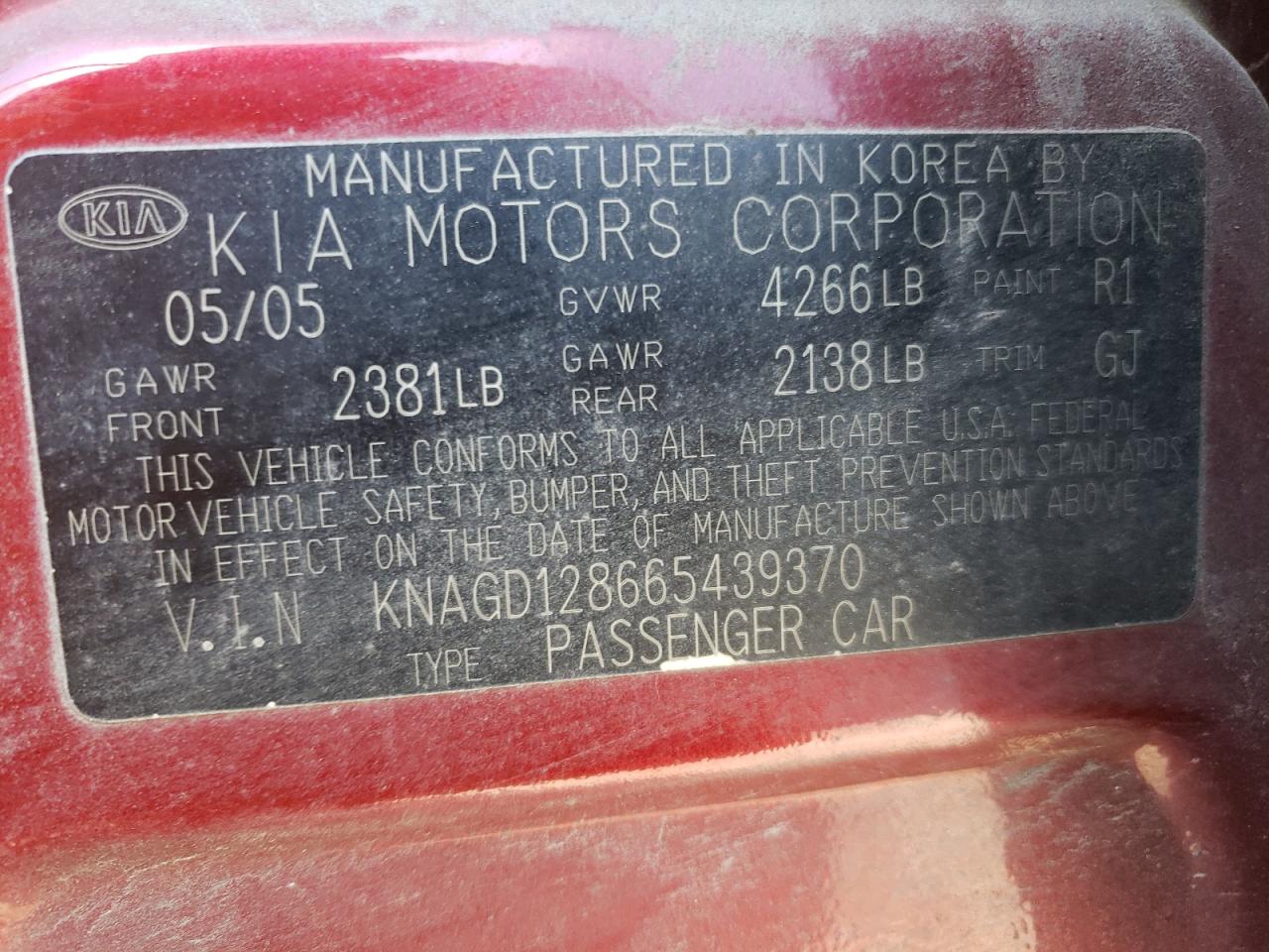 Foto 10 de la subasta – 2006 KIA OPTIMA LX con VIN KNAGD128665439370